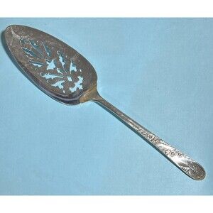 Tudor Plate Pie Cake Servers Oneida Community Silverplate Bridal Wreath 9½”